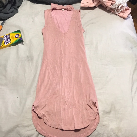 Fitted dress with chocker - Picture 1 of 2